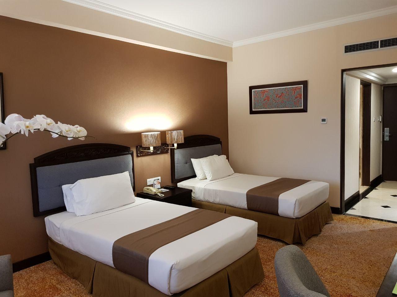 Grand Diamond Hotel Yogyakarta Maguwo Extérieur photo