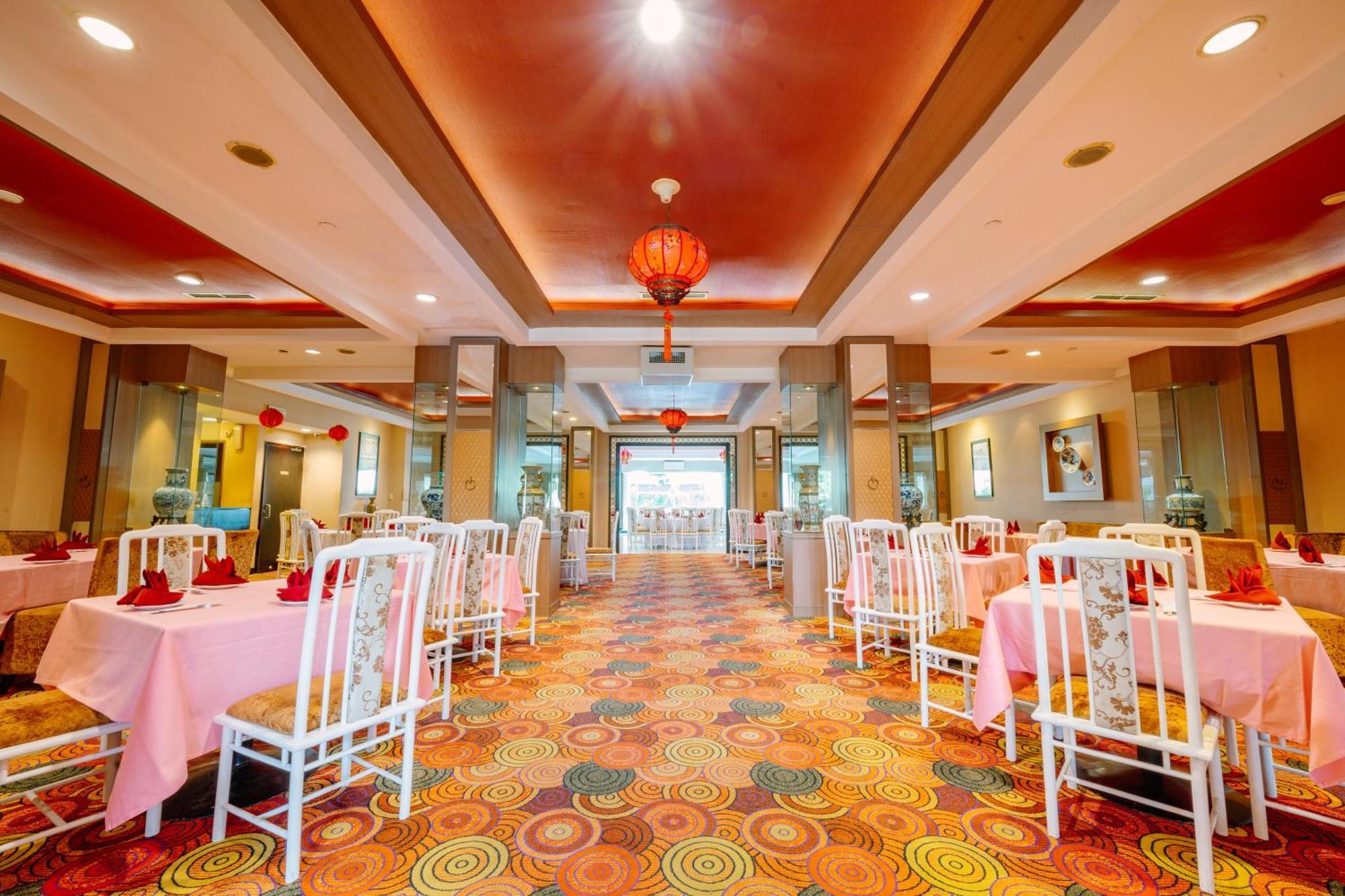 Grand Diamond Hotel Yogyakarta Maguwo Extérieur photo