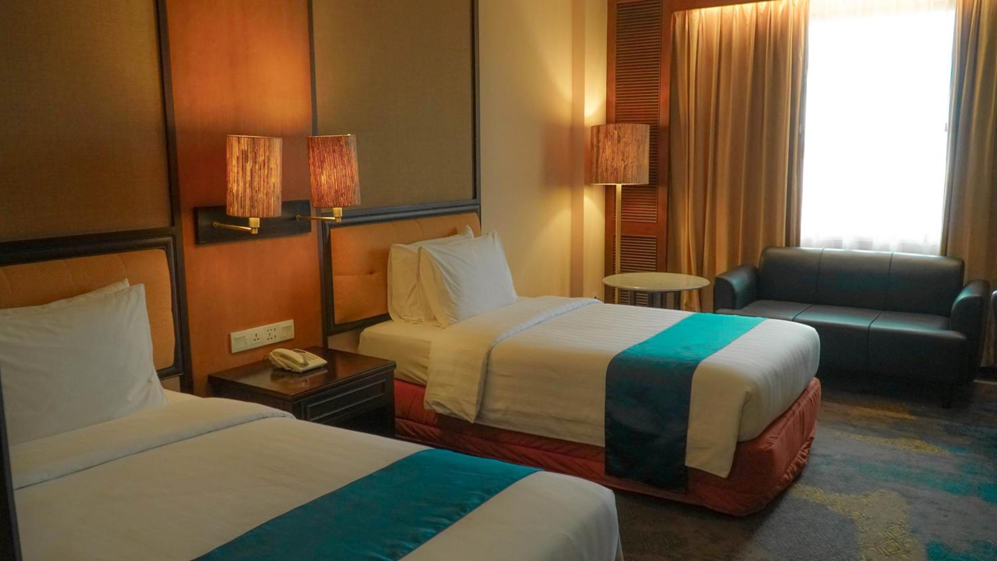 Grand Diamond Hotel Yogyakarta Maguwo Chambre photo