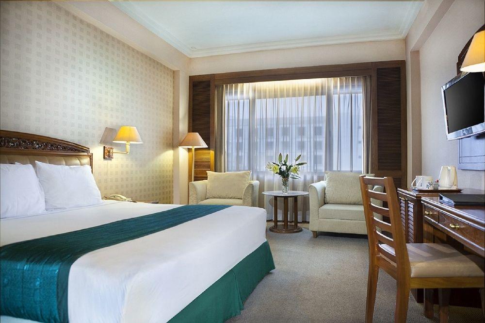 Grand Diamond Hotel Yogyakarta Maguwo Extérieur photo