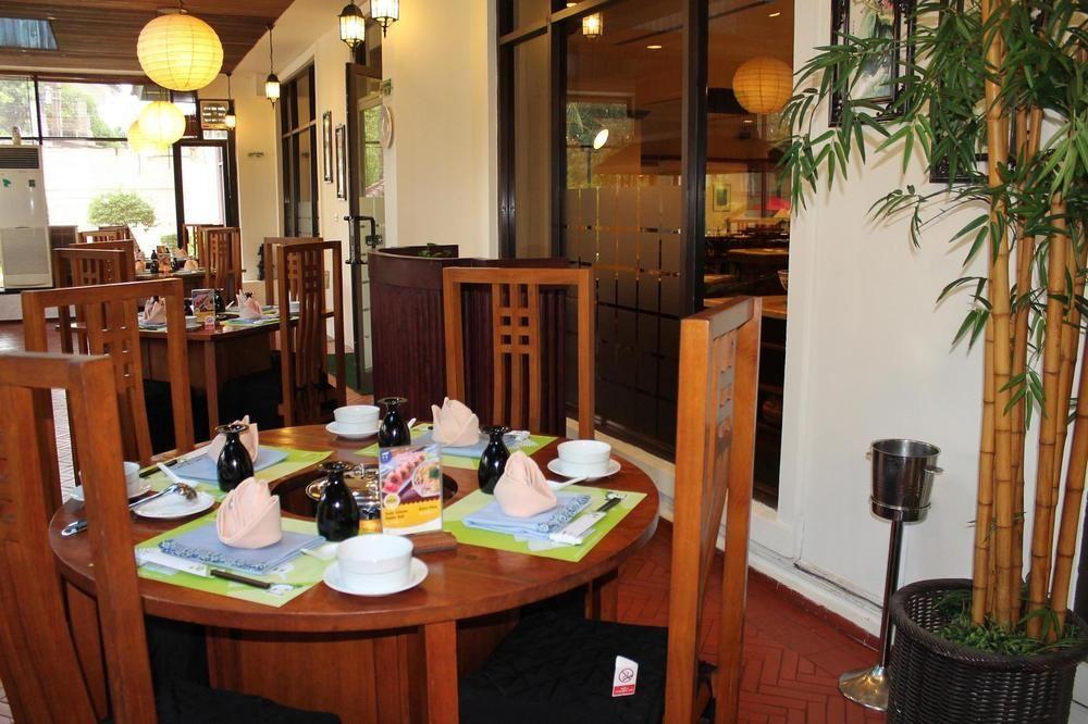 Grand Diamond Hotel Yogyakarta Maguwo Extérieur photo