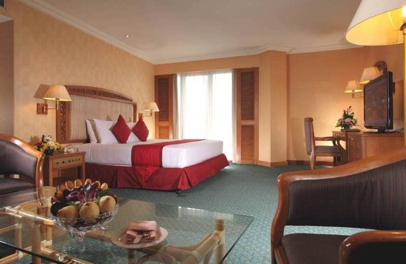 Grand Diamond Hotel Yogyakarta Maguwo Extérieur photo