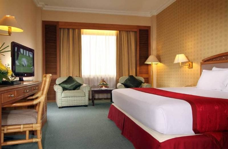 Grand Diamond Hotel Yogyakarta Maguwo Extérieur photo