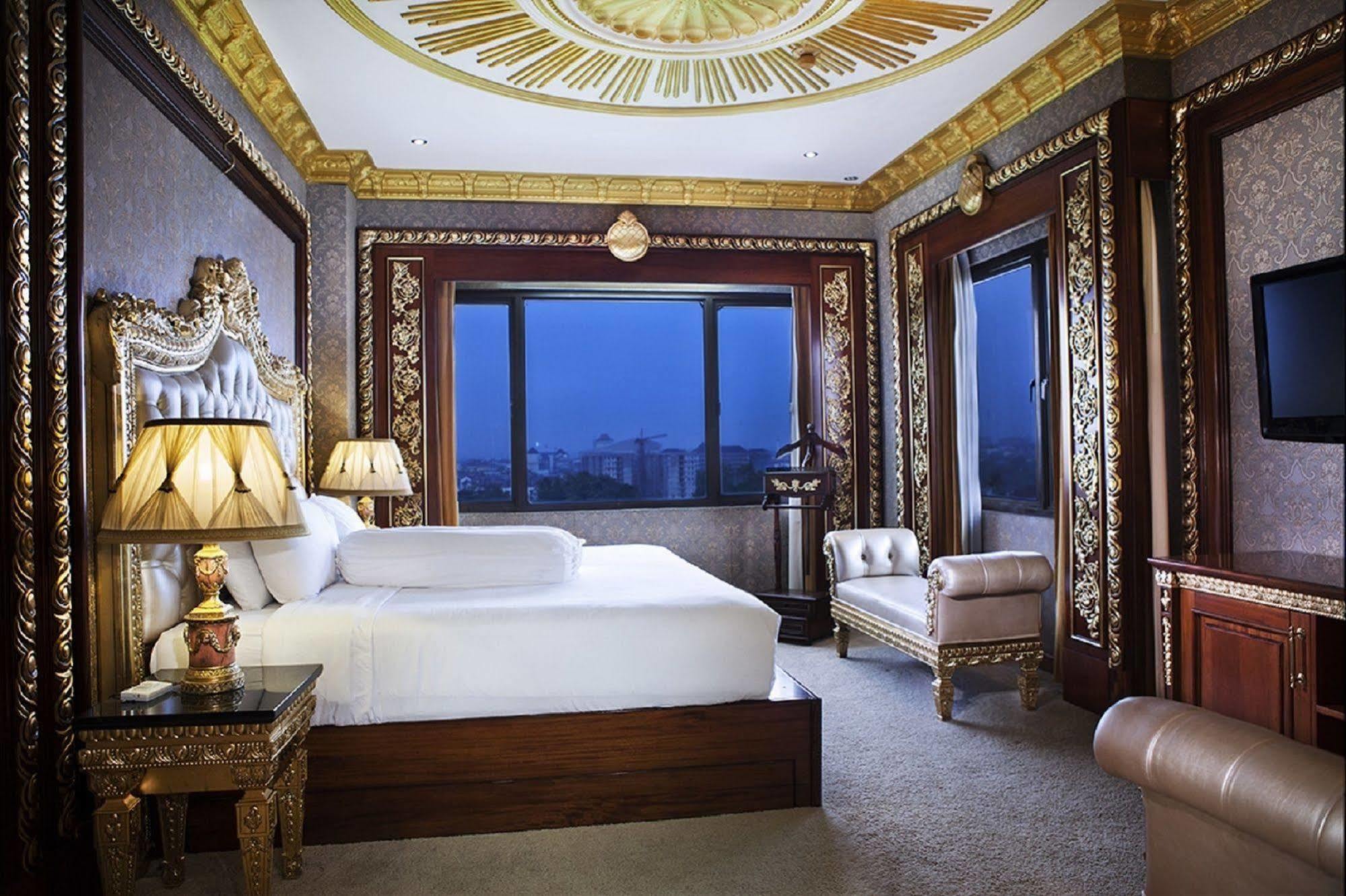 Grand Diamond Hotel Yogyakarta Maguwo Extérieur photo