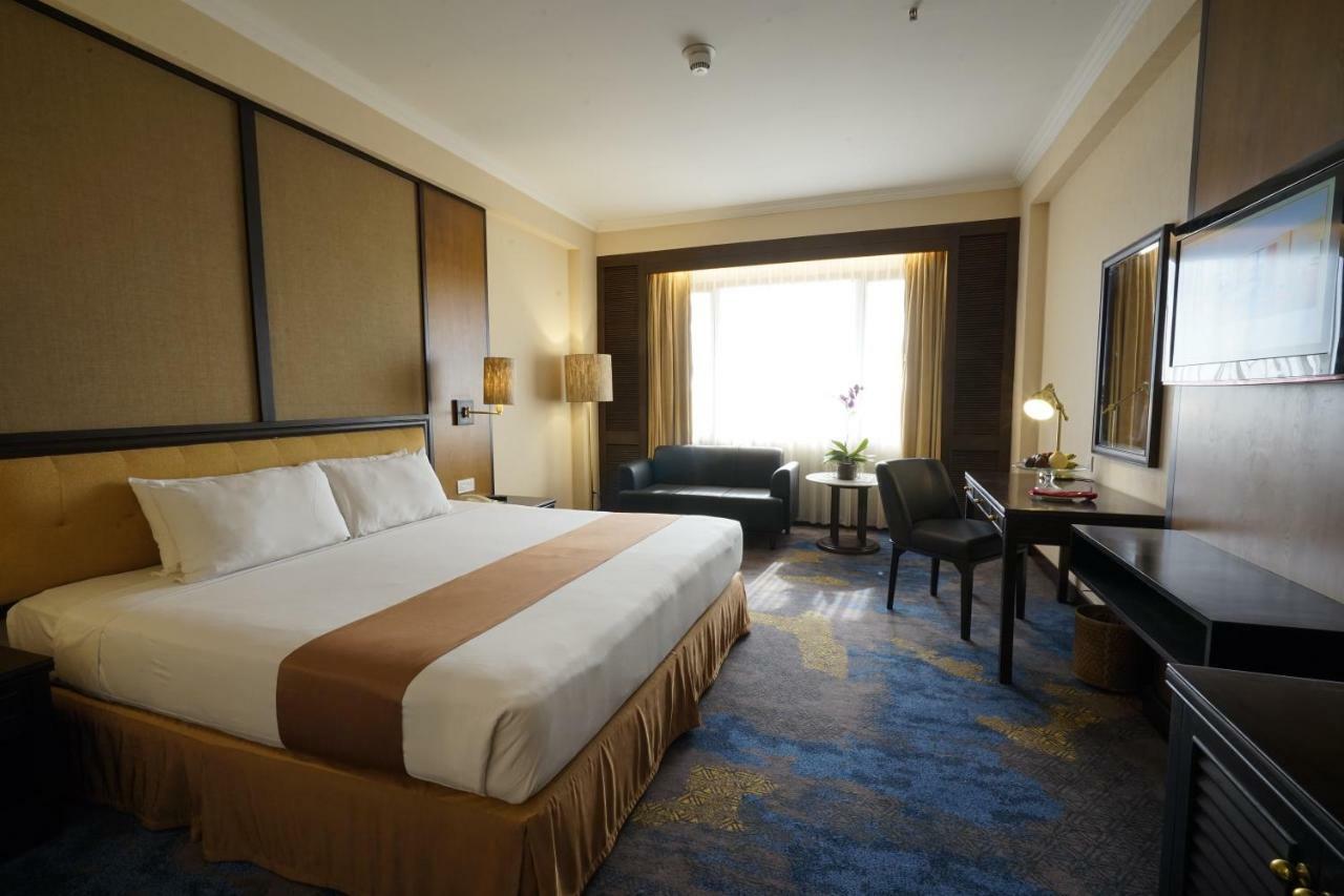 Grand Diamond Hotel Yogyakarta Maguwo Extérieur photo